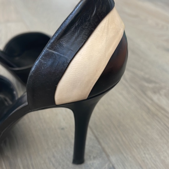 Aldo Black and Cream Stripe Peep Toe Stiletto-39(8.5) - Picture 9 of 12